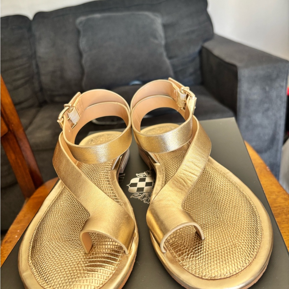 ✨Vince Camuto Gold Women's Sandals